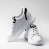 simple-product-04 White Shoe Render